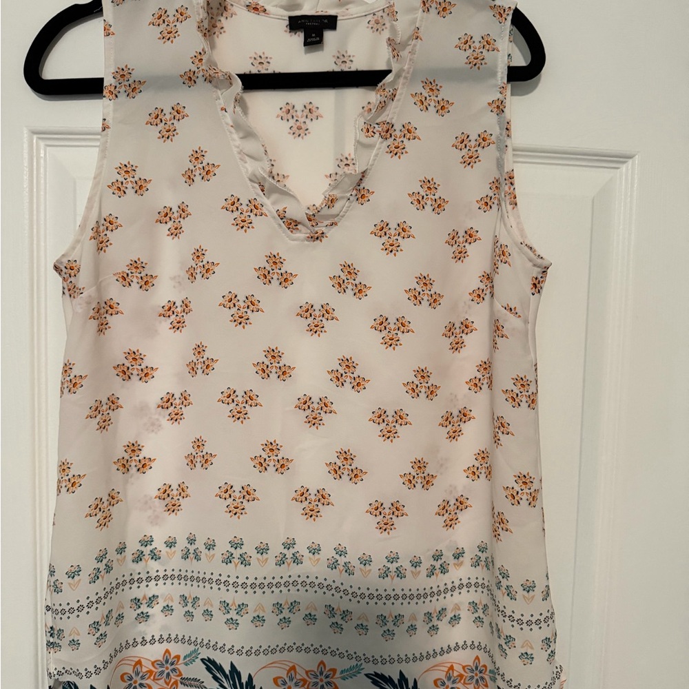 Ann Taylor Factory Cream Floral Ruffle V-Neck Sleeveless Blouse